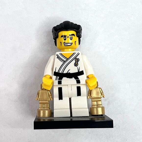 Lego Series 2 & 3 Minifigure Lot - Picture 4 of 8